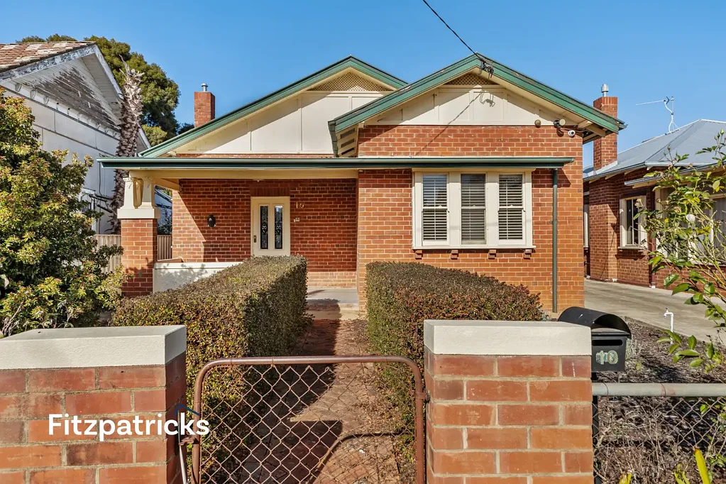 Wagga Wagga 4ਬੈੱਡਰੂਮ Extraordinary opportunity - Develop or Invest