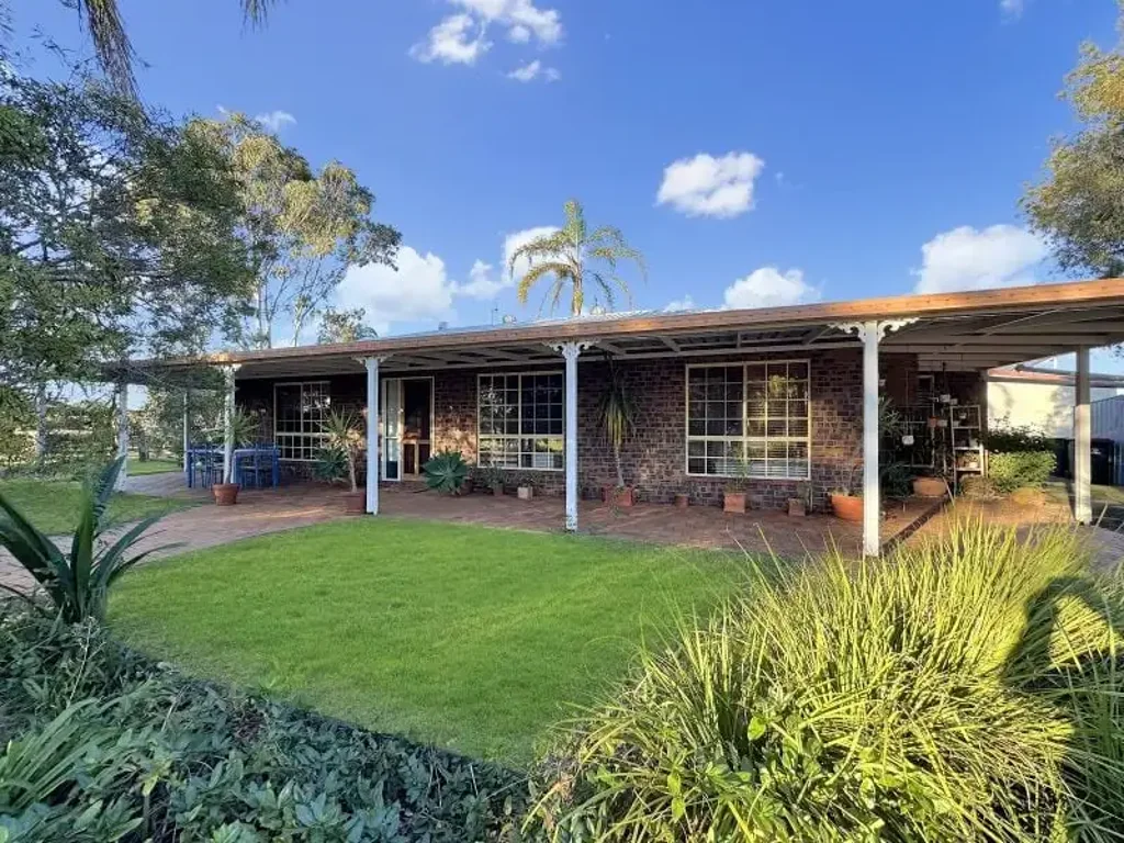 Taabinga 3غرفة نوم The perfect lifestyle property... Just 6 mins drive to Kingaroy CBD.