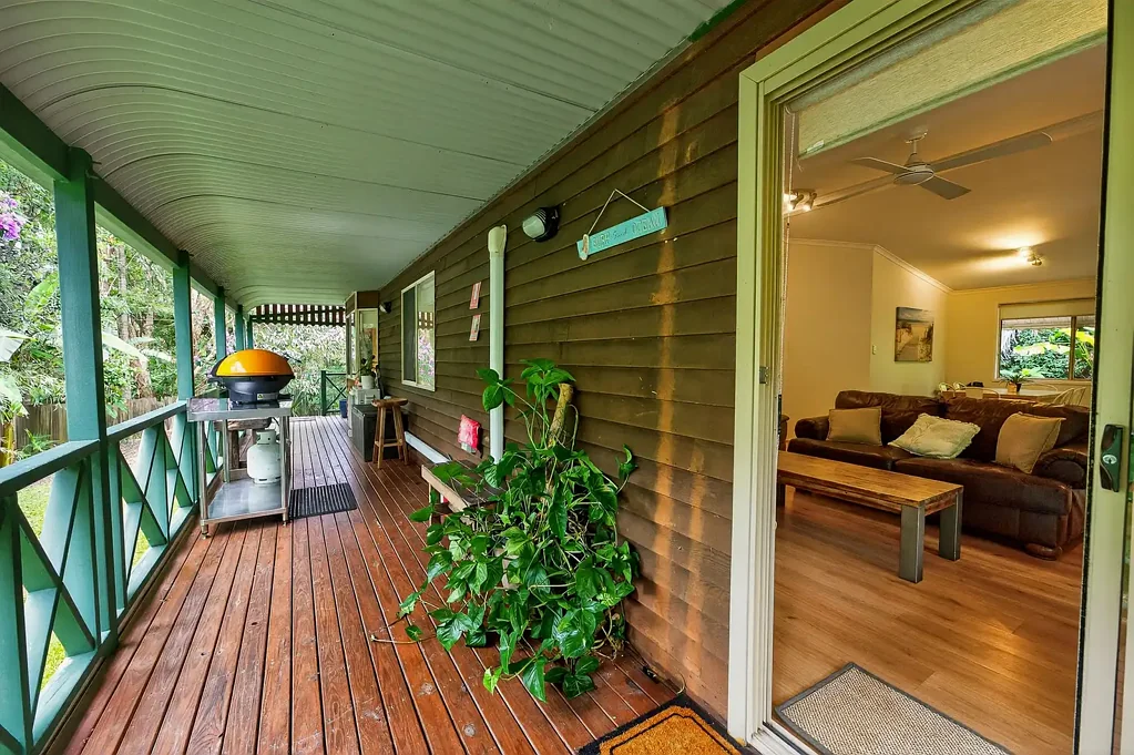 11 Royal Avenue, South Golden Beach
