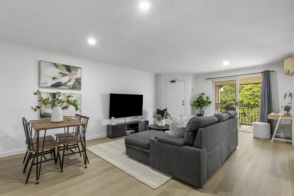 Coorparoo 2Moenga Elevated Coorparoo Convenience