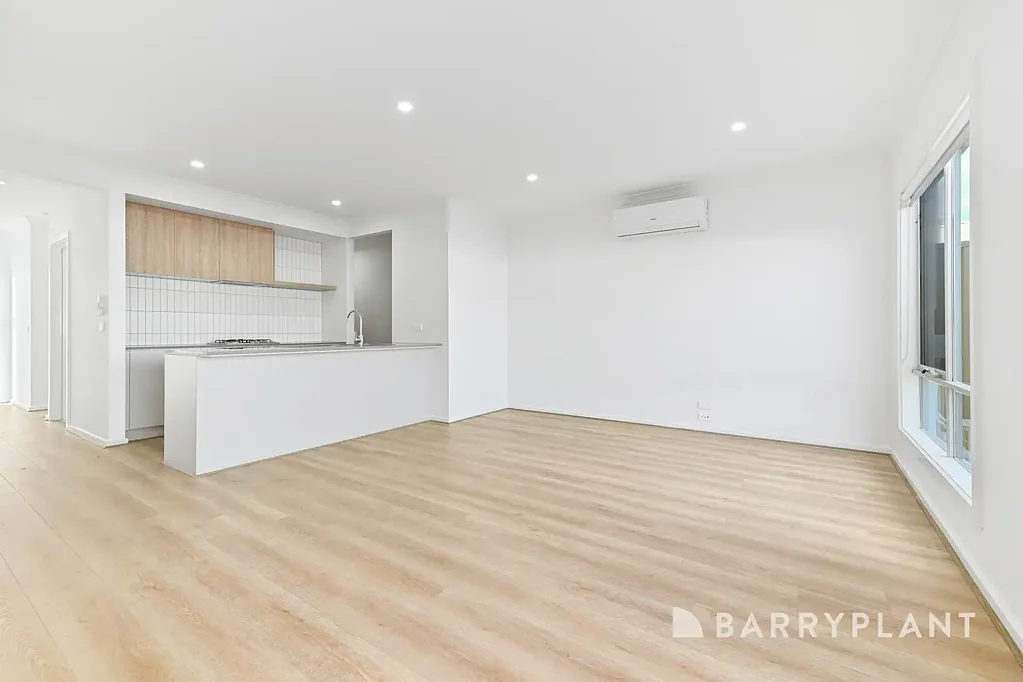 70 Carnival Boulevard, Berwick, VIC 3806