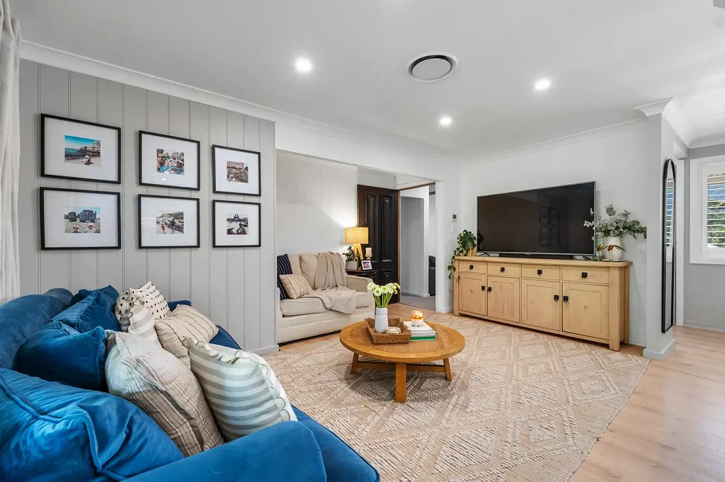 Mount Kembla 3ਬੈੱਡਰੂਮ A beautifully reimagined home framed by greenery and escarpment views
