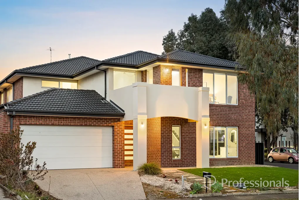 Point Cook 6침실 Stunning Riverfront Family Home