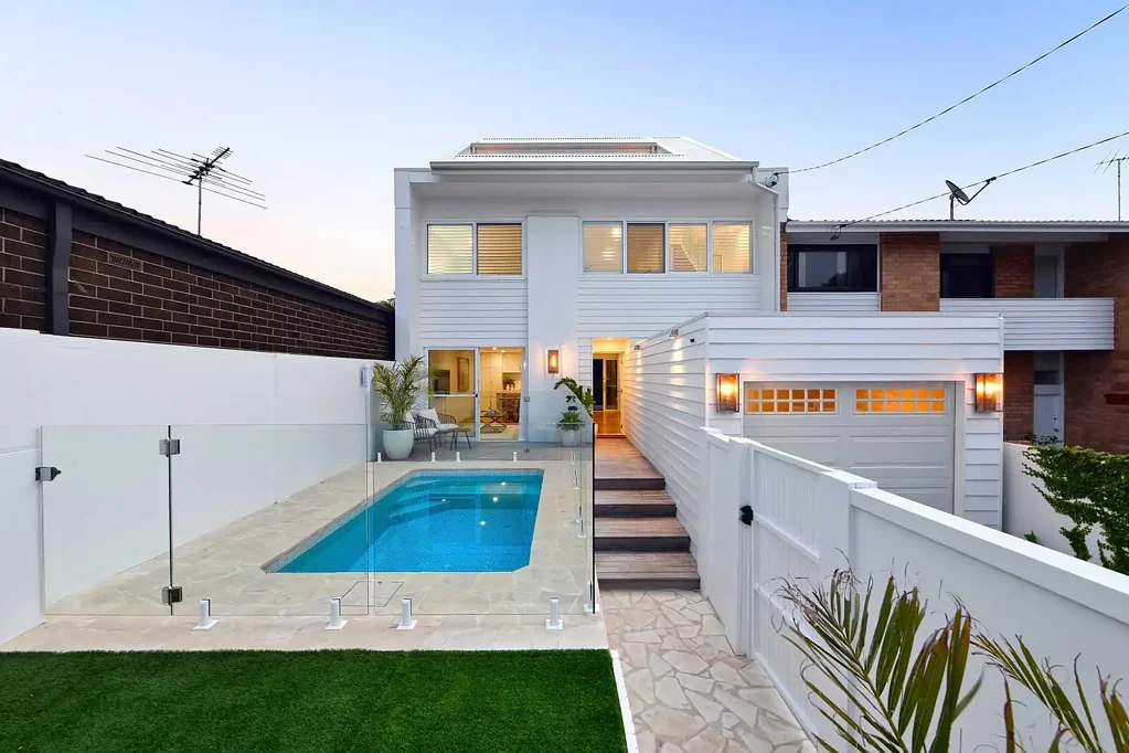 Maroubra 4Moenga Coastal Luxury with Designer Style in Maroubra