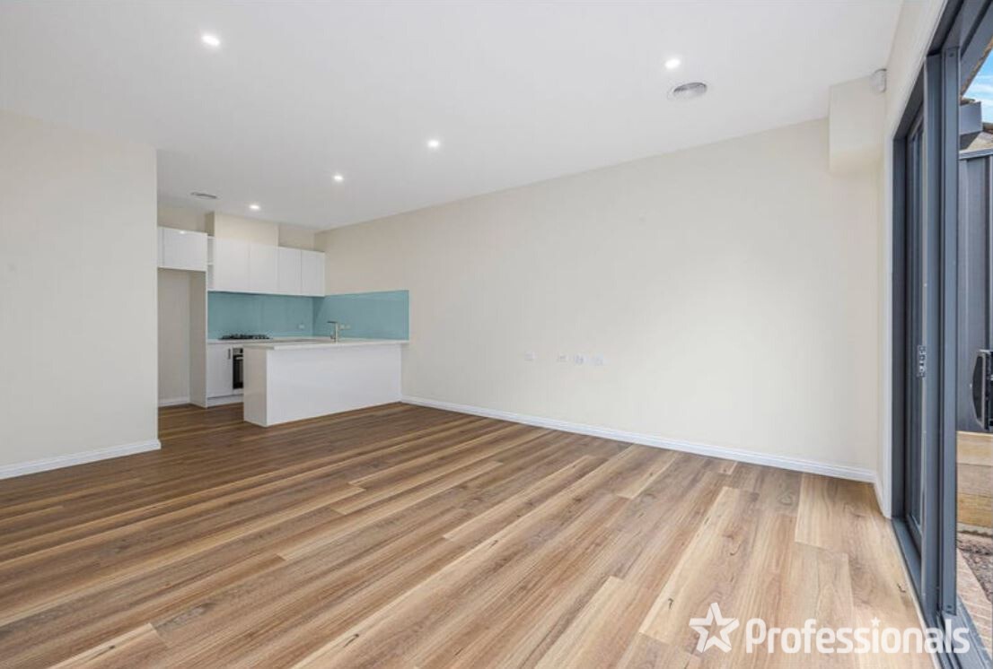 UNIT 4 6 EDWARDS ST, BURWOOD VIC 3125, 0 Kuwarto, 0 Banyo, Townhouse