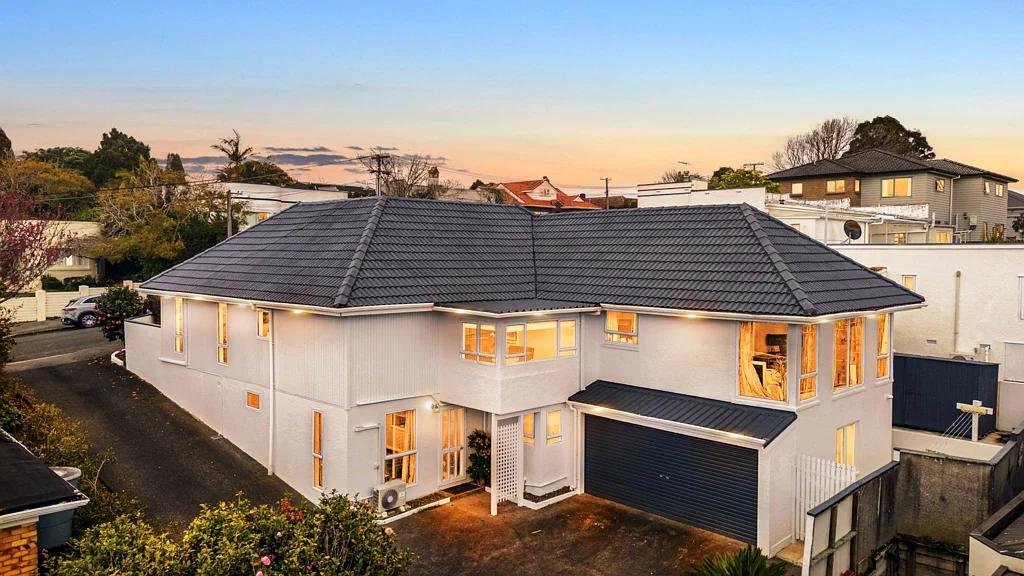 Remuera 4બેડરૂમ Remuera  Owners Selling After 20 Years - DGZ