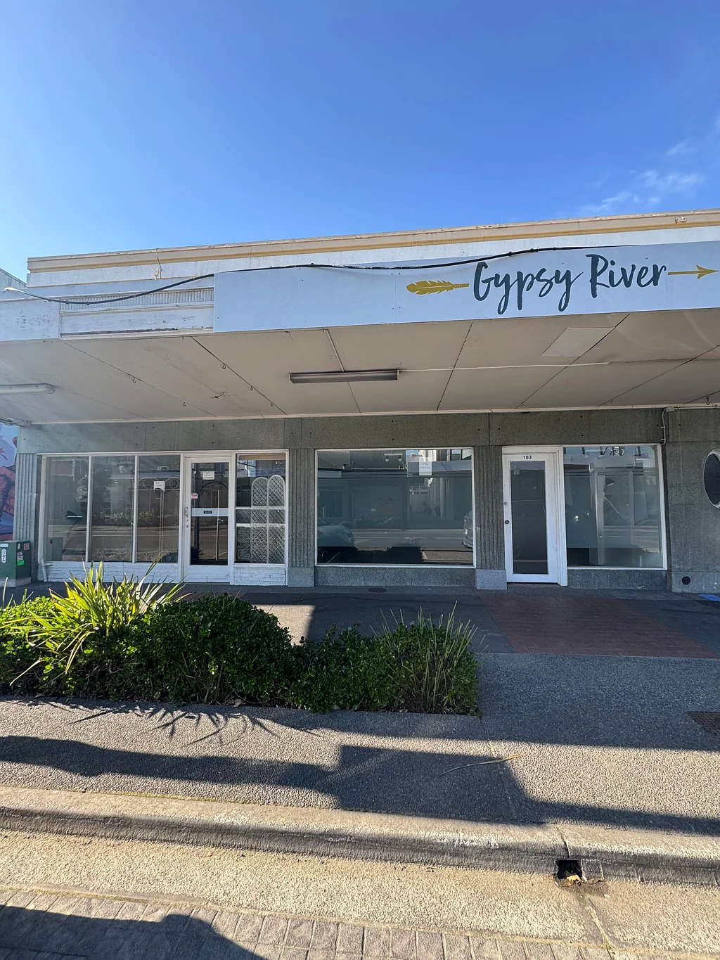 Hastings SET-UP SHOP IN THE CBD