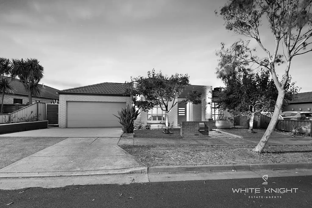 77 Tenterfield Drive, Burnside Heights, VIC 3023