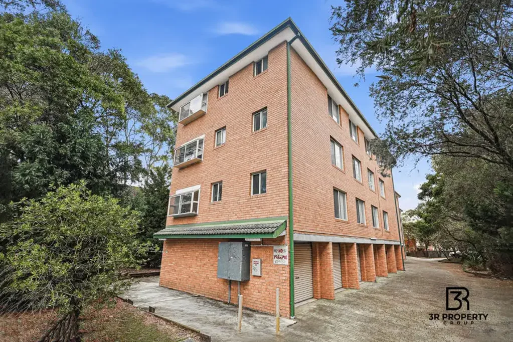 Mount Druitt 2침실 SHORT WALK TO STATION & AMENITIES!