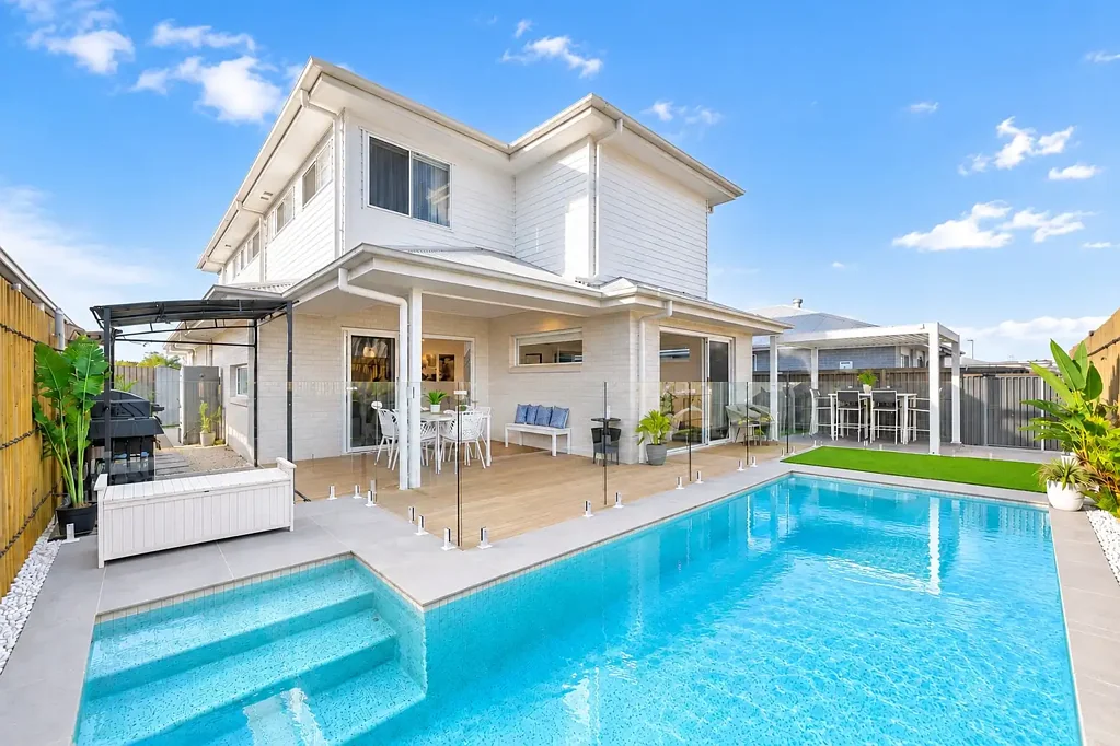 Banya 4Phòng ngủ GUIDE $1.25M-$1.35M OFFERS CLOSE 5PM MONDAY 5TH OCTOBER