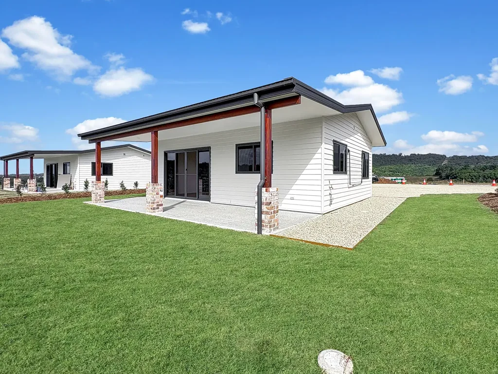 Elevated, Peaceful Rural Setting,  Mountain Views!