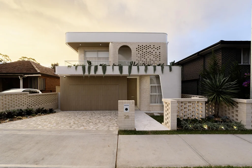 Hurstville 6બેડરૂમ Casablanca - A Mediterranean Residence of Refined Scale