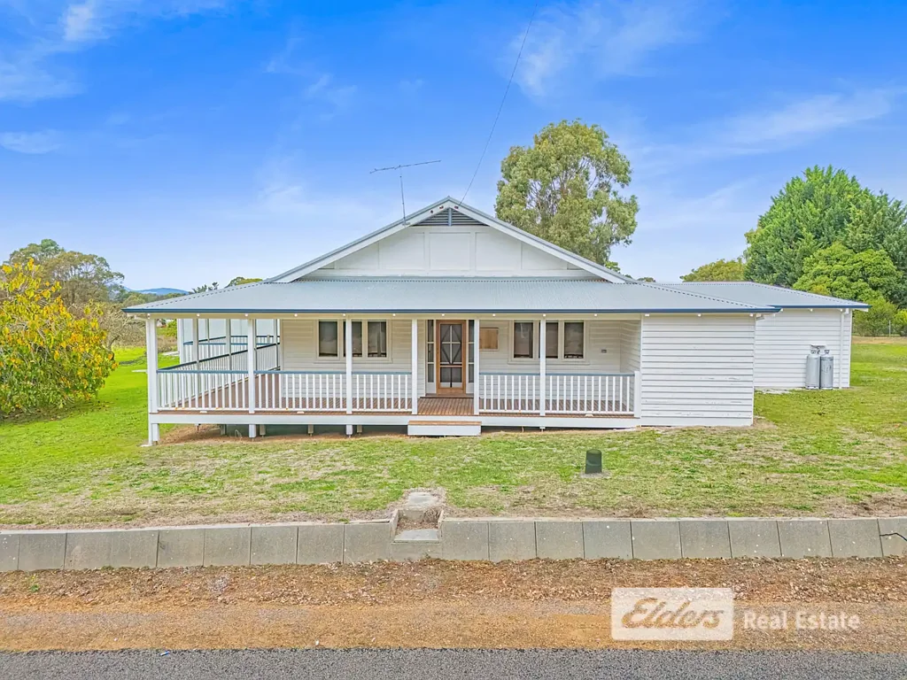Mount Barker 3房  Timeless Orchard Charm Meets Modern Country Living