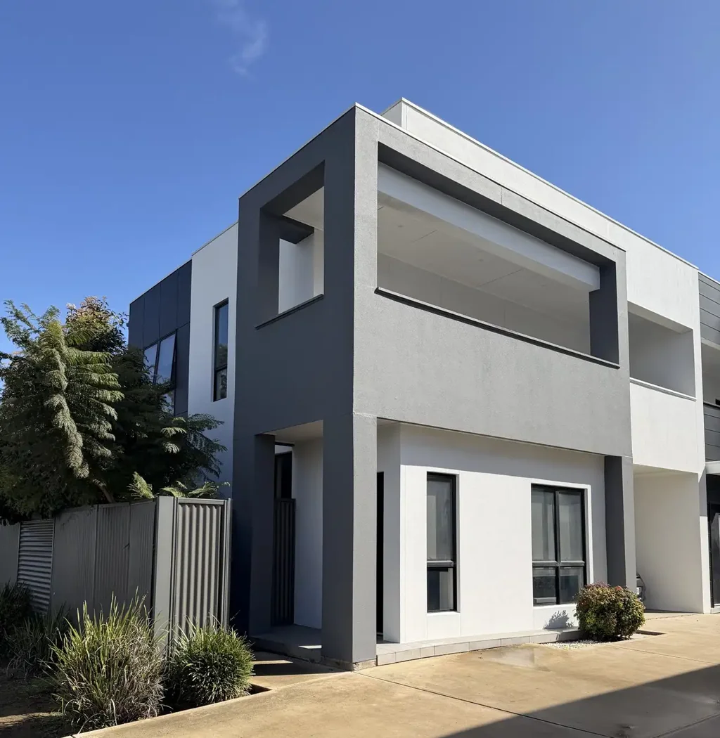 Allenby Gardens 3房  Designer townhouse in a superb location