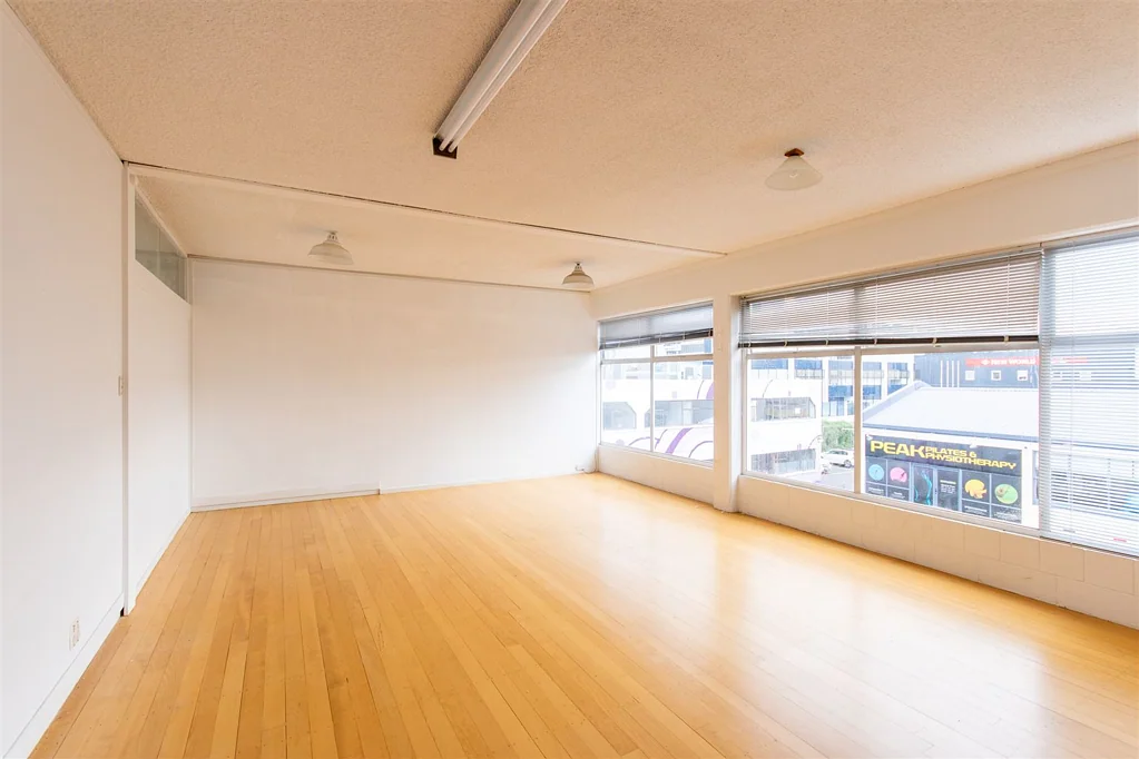 Takapuna Pocket Rocket Office Opportunity