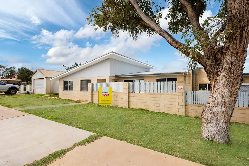 Beresford 3 Bedroom Unique Dual Key Unit Available