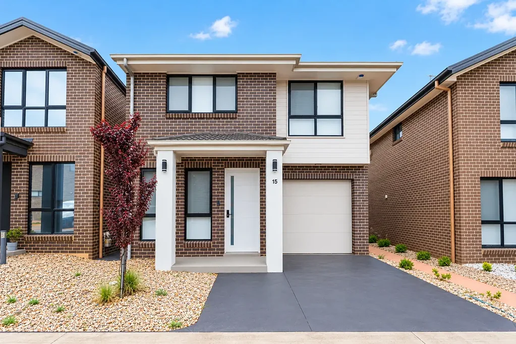 Riverstone 4कमरा Modern Comfort, Contemporary Style & Effortless Family Living