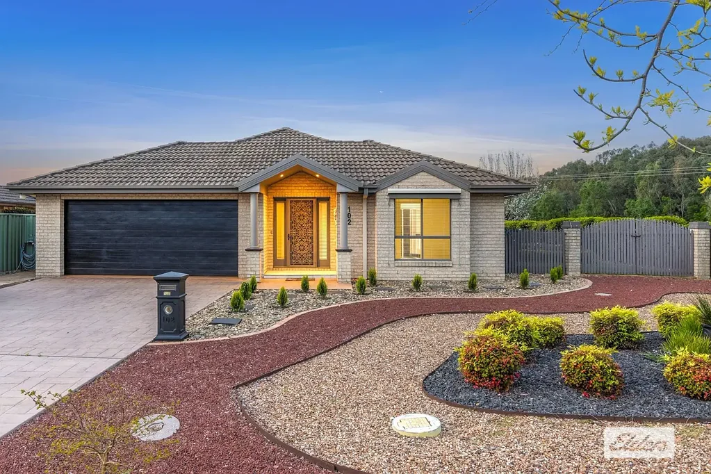 East Albury 4બેડરૂમ More Space, More Style, More Shed