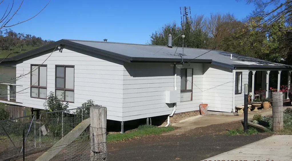 Walcha Equine Lifestyle Delight ~ 12 acres of Endless Possibilities