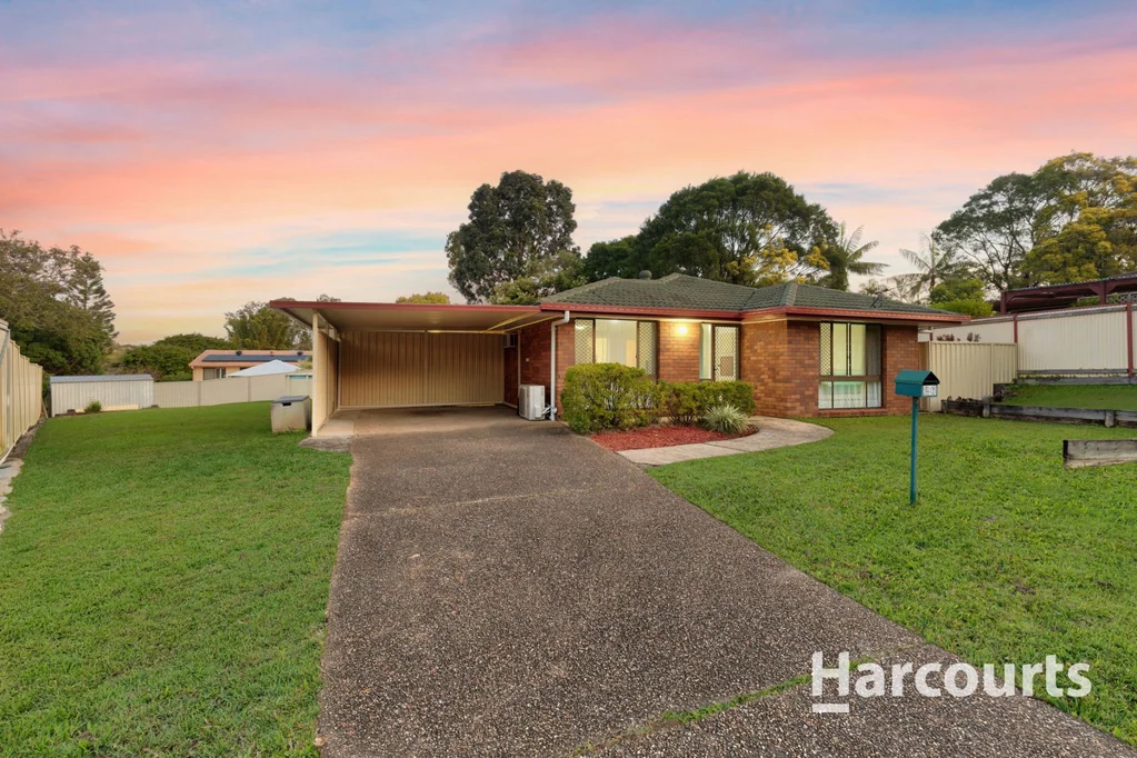 Petrie 3chambre Endless Potential on a Spacious 802m² Block in a Prime Petrie Location