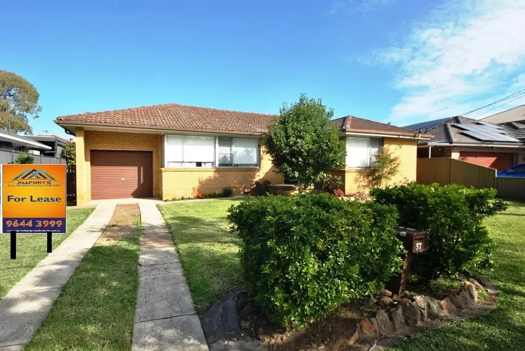 FRESHLY PAINTED - SPACIOUS BRICK HOME
