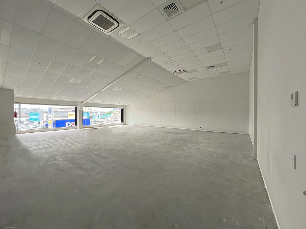 Penrose High Profile Office/Studio - 357m2