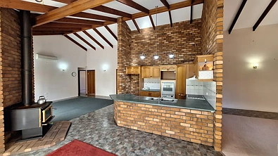 Stanthorpe 4 Bedroom Brick Home - Edge of Town on an Acre and a Half