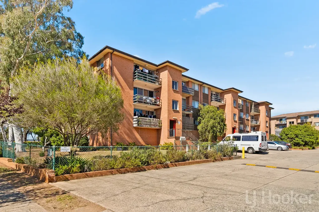 8/102 Henderson Road, Crestwood, NSW 2620