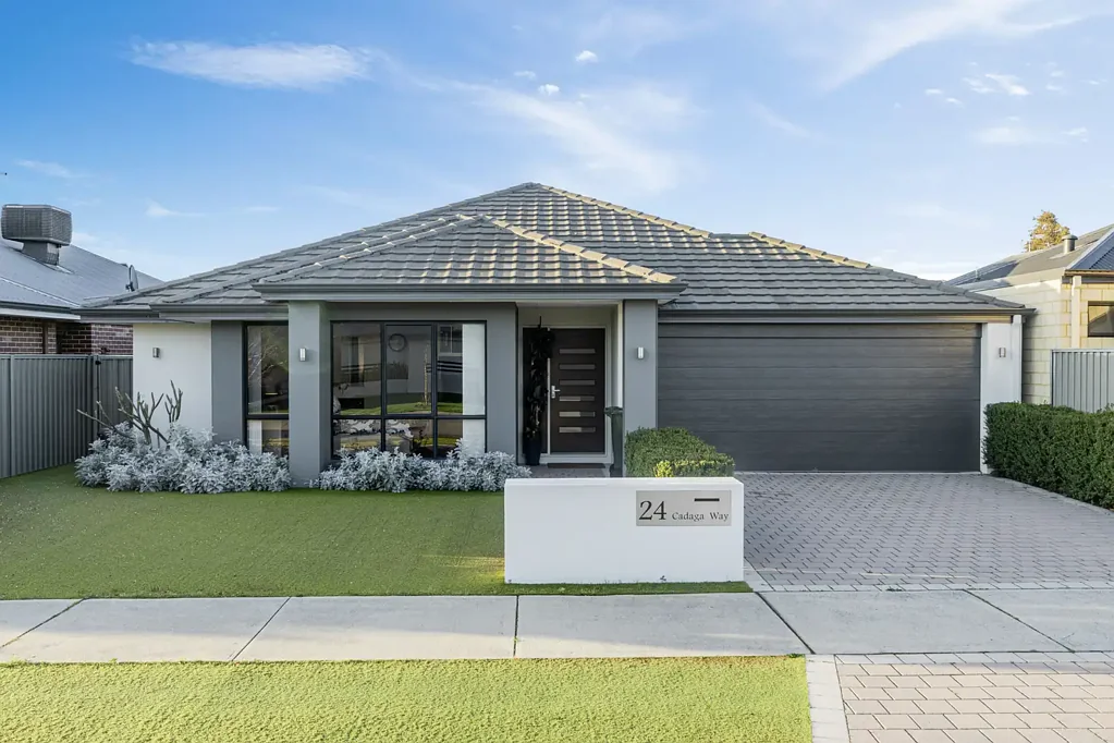 Piara Waters 4房  Modern Family Living in the Heart of Piara Waters!