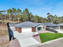 69 Parkfield Drive, Youngtown