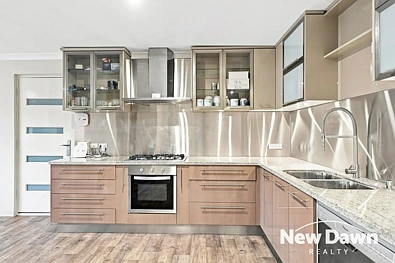 Ellenbrook 3 Slaapkamer Modernly Renovated Family home - 15 Beaufortia Crescent, Ellenbrook