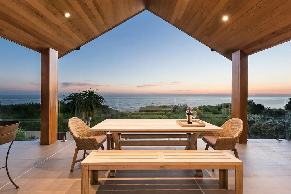 Aspendale 5ਬੈੱਡਰੂਮ Absolute Beachfront, Family Lifestyle Perfection with Breathtaking Views