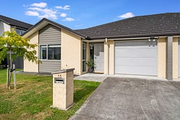 15 Chalfont Road, Silverstream