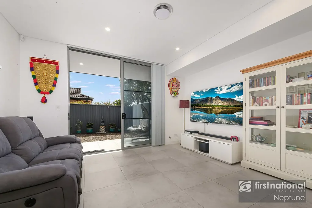 8/180 Targo Road, Girraween, NSW 2145