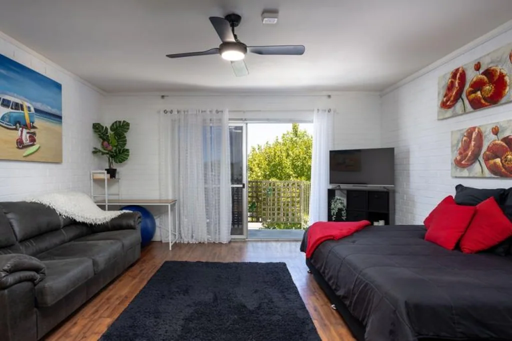 24/212 Hampden Road, Crawley, WA 6009