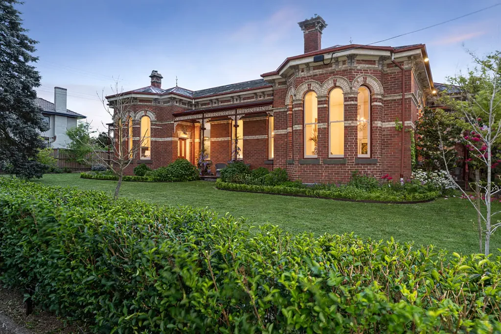 Lake Wendouree 5chambre ‘Gannerew’ c1883, Grandeur and Prestige
