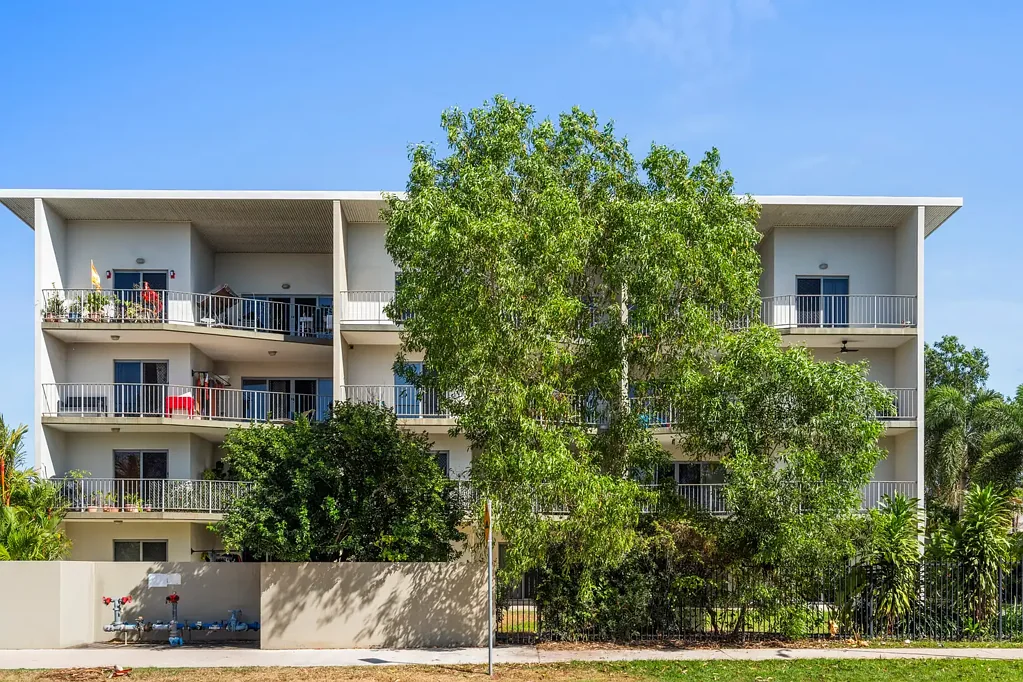 Bakewell 3房  Great 3 bedroom unit with fantastic wraparound yard