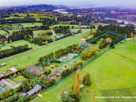 Kumeu 4 Bedroom Your Lifestyle Starts on 2.84ha + Major Potential!