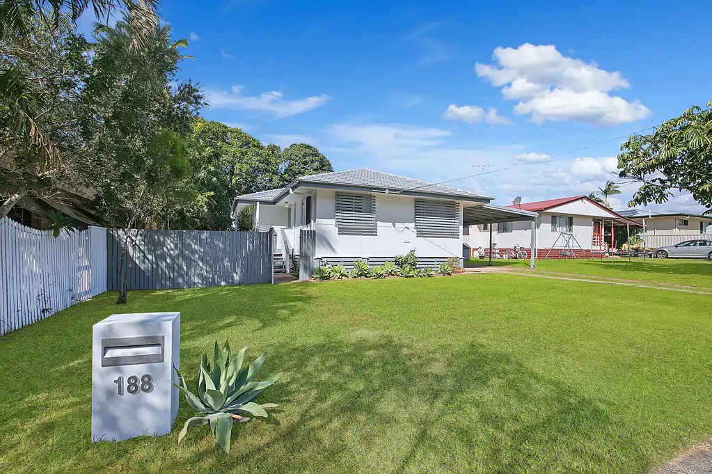 188 School Road, Kallangur, QLD 4503