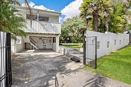 4 Taitapu Street, Massey