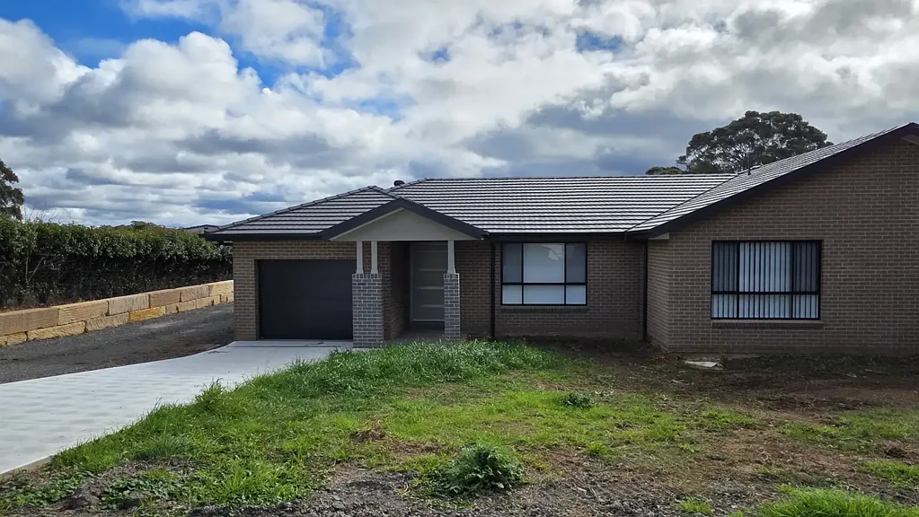 Brand New Homes for Lease – 3712 & 3712A