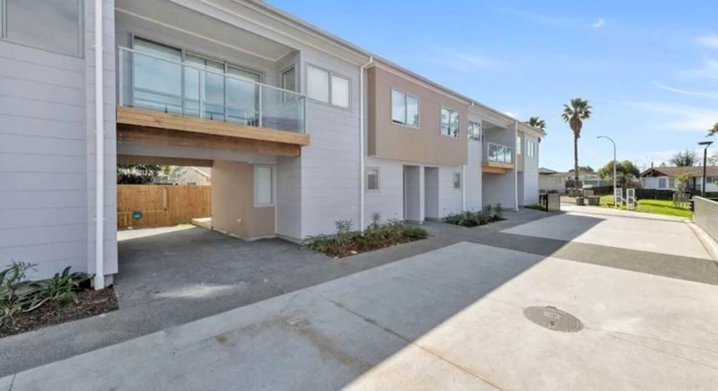 3 Bedroom House Available at Sealord