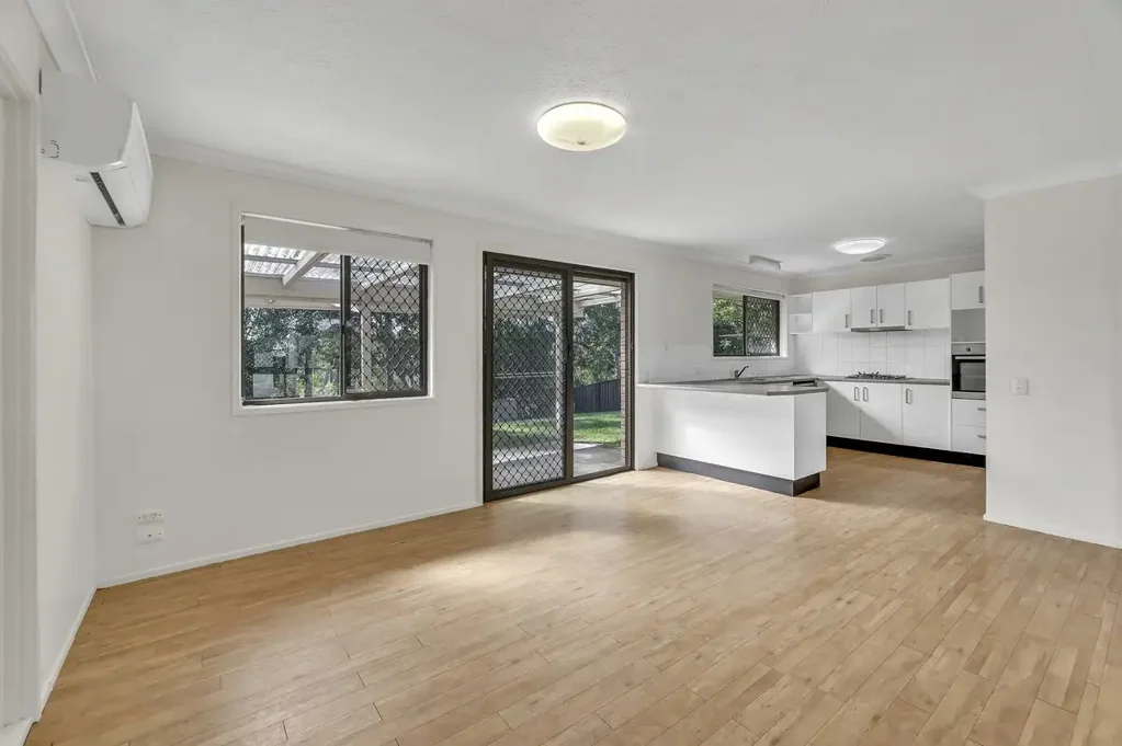 Family Home and Granny Flat in Central Location