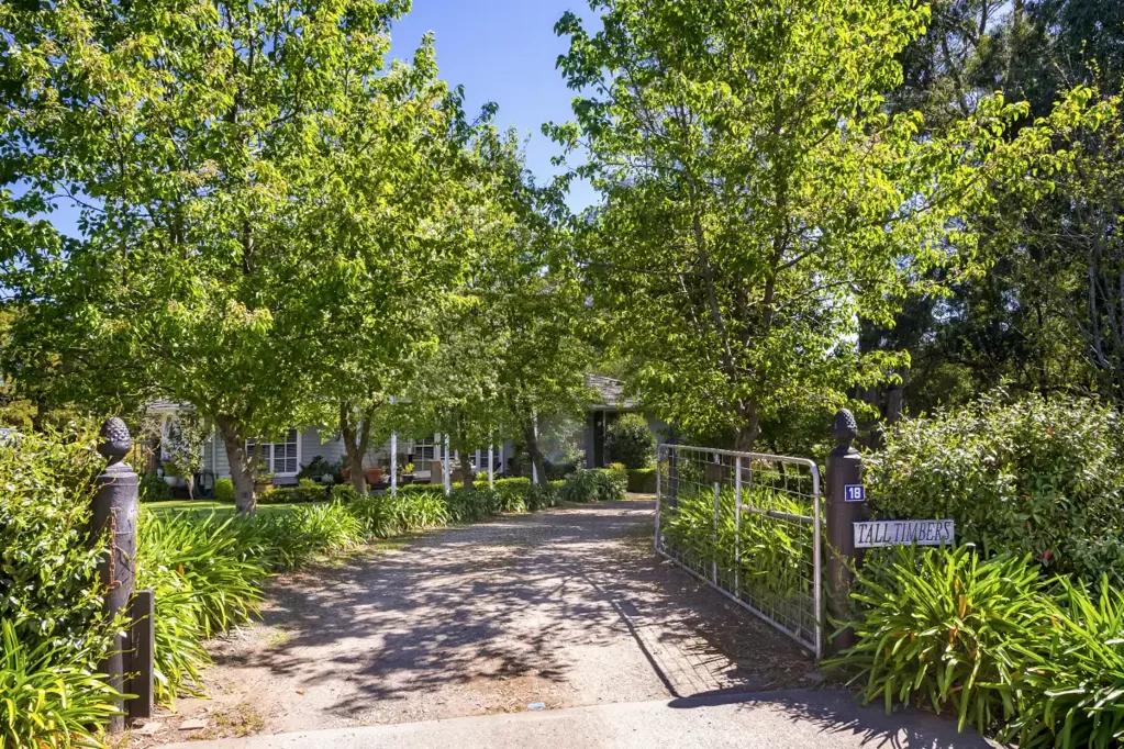 Exeter 4ਬੈੱਡਰੂਮ 'Tall Timbers' - A Private Garden Sanctuary in the Heart of Exeter