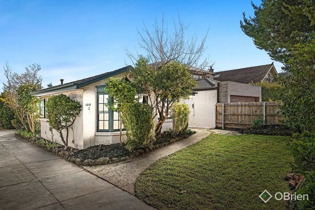2/100 Warrigal Road, Surrey Hills, VIC 3127