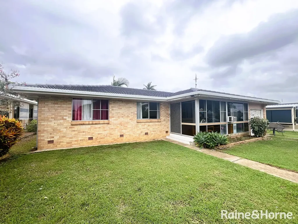 BRICK AND TILE HOME IN GREAT LOCATION