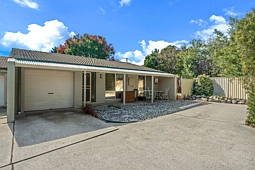 8/9 Ferry Place, Gordon