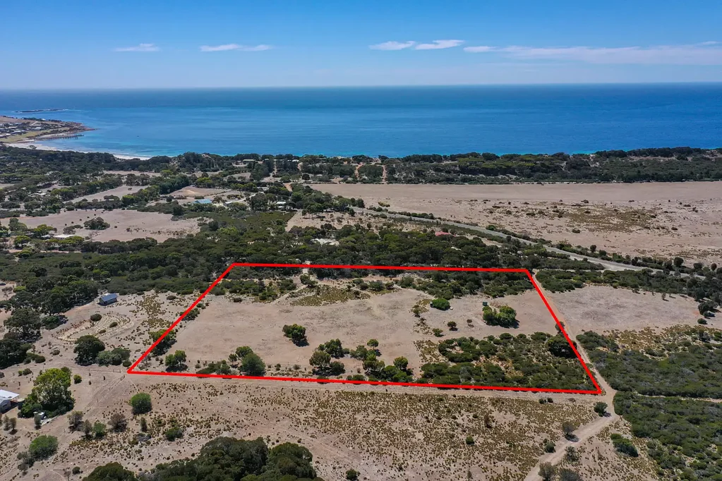 Emu Bay Coastal Paradise Beckons, Prime Land near Emu Bay Beach