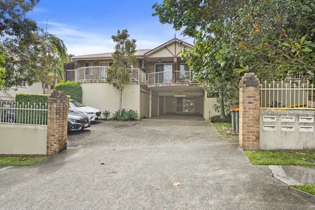 2/62 Longfellow Street, Norman Park, QLD 4170