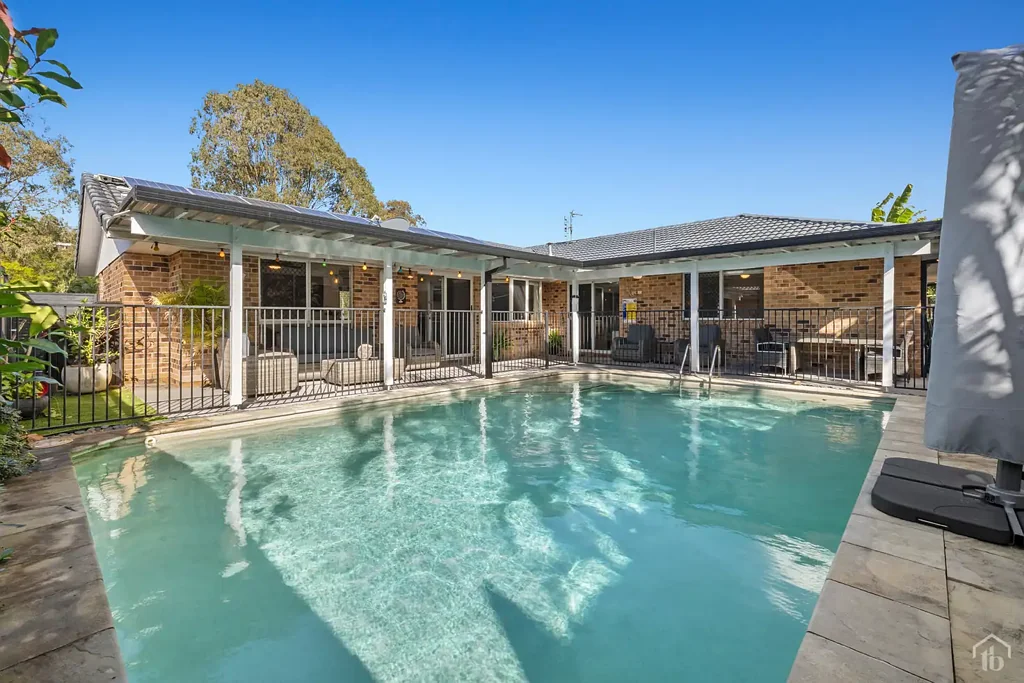 4 Kildare Drive, Banora Point, NSW 2486